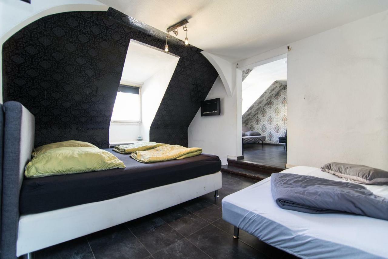 Altstadt Duesseldorf 1 Экстерьер фото