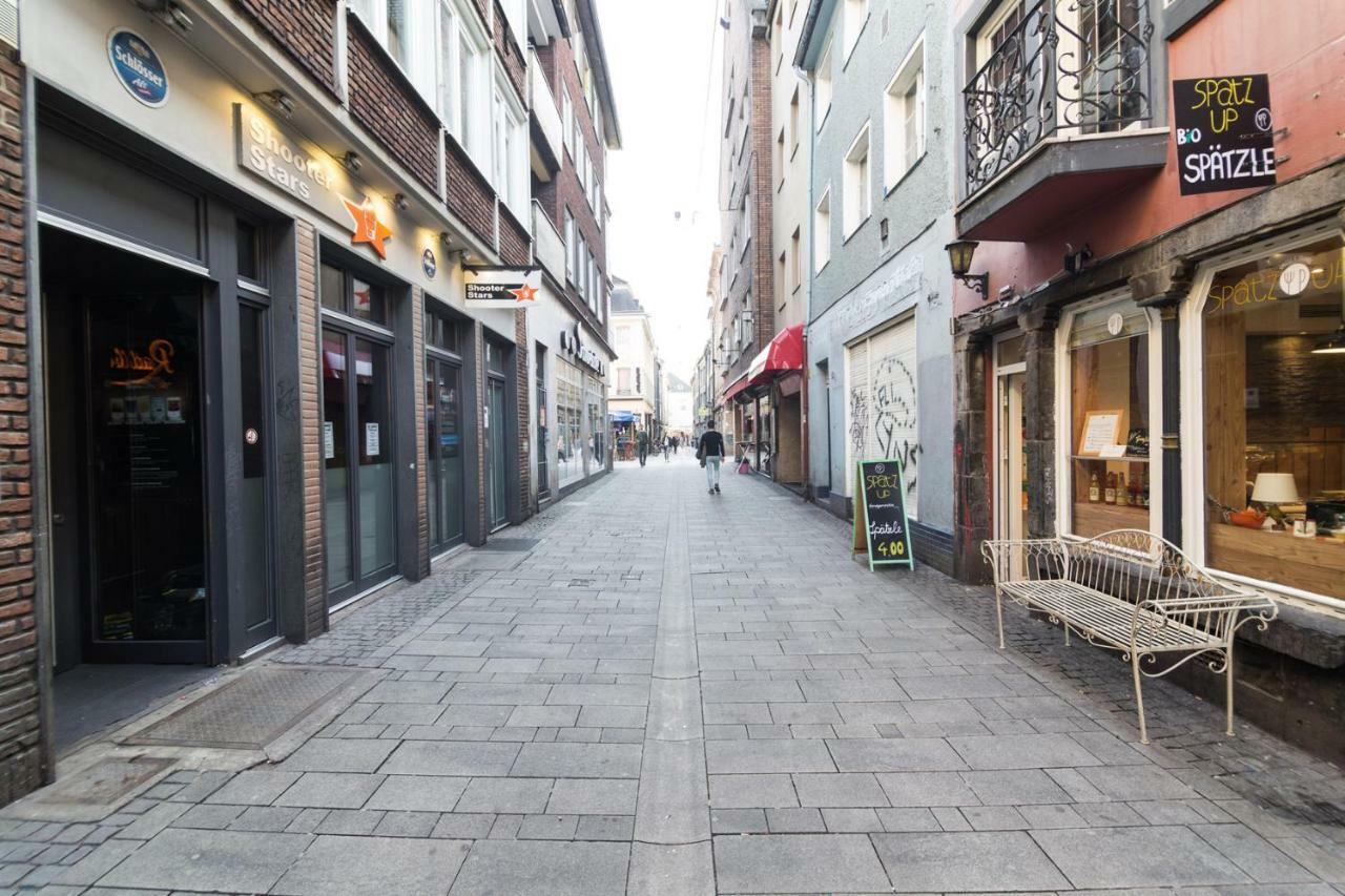 Altstadt Duesseldorf 1 Экстерьер фото