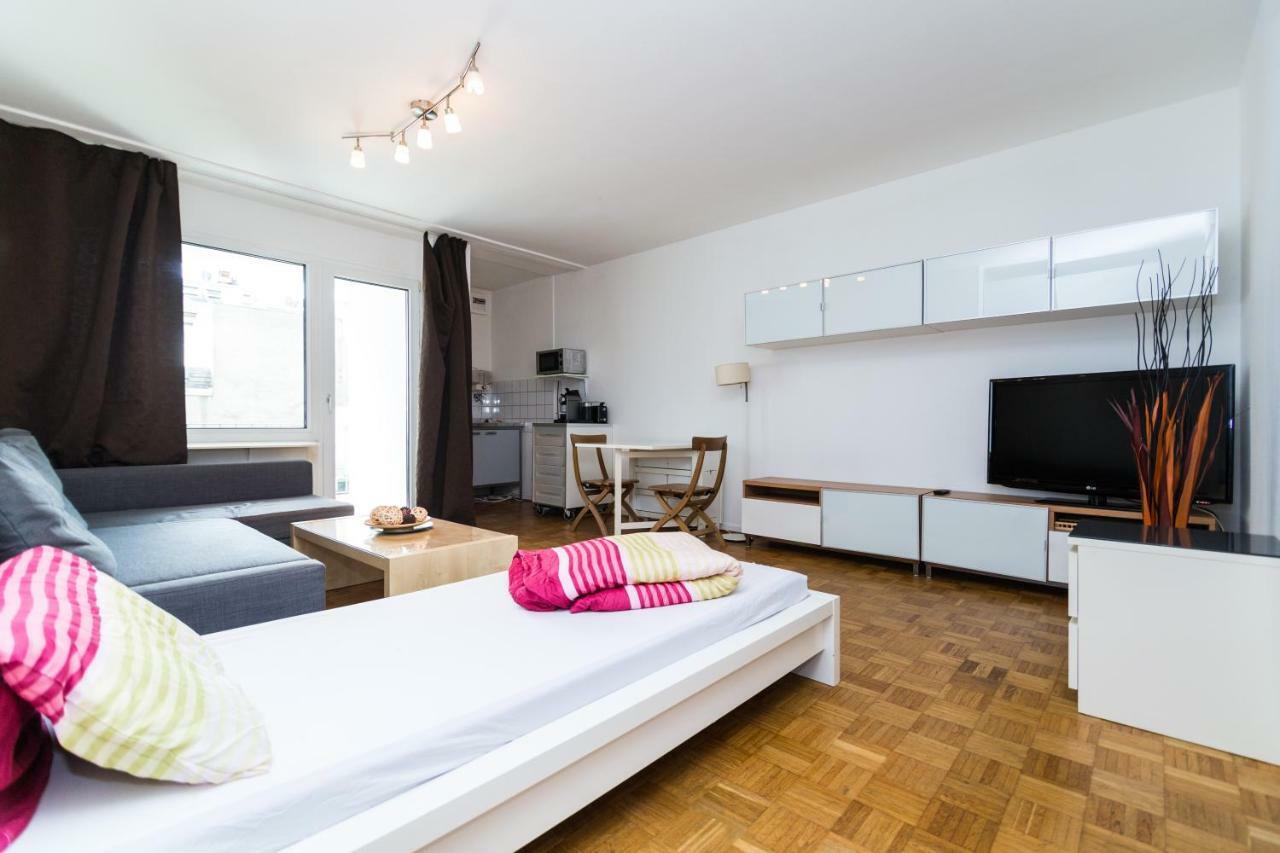 Altstadt Duesseldorf 1 Экстерьер фото