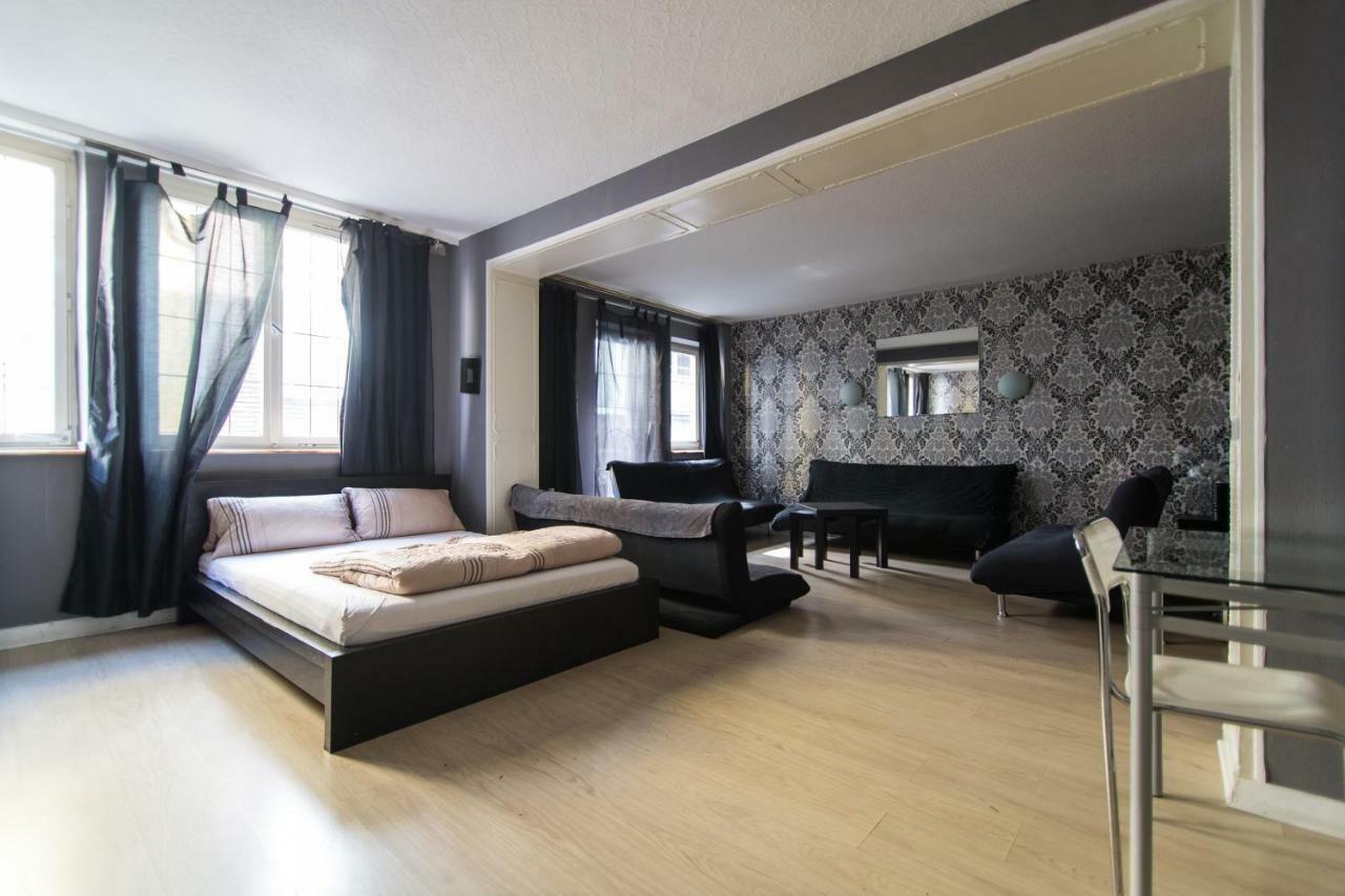 Altstadt Duesseldorf 1 Экстерьер фото