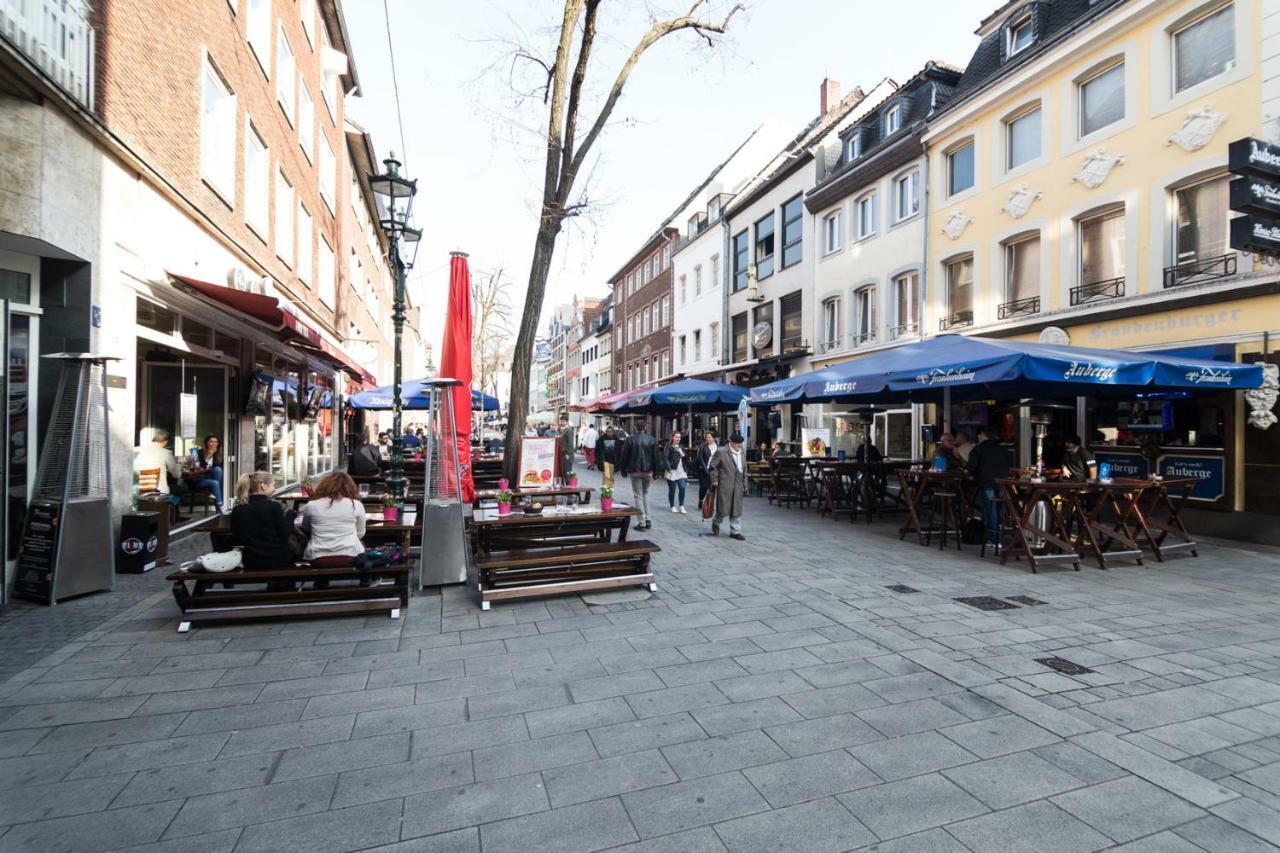 Altstadt Duesseldorf 1 Экстерьер фото