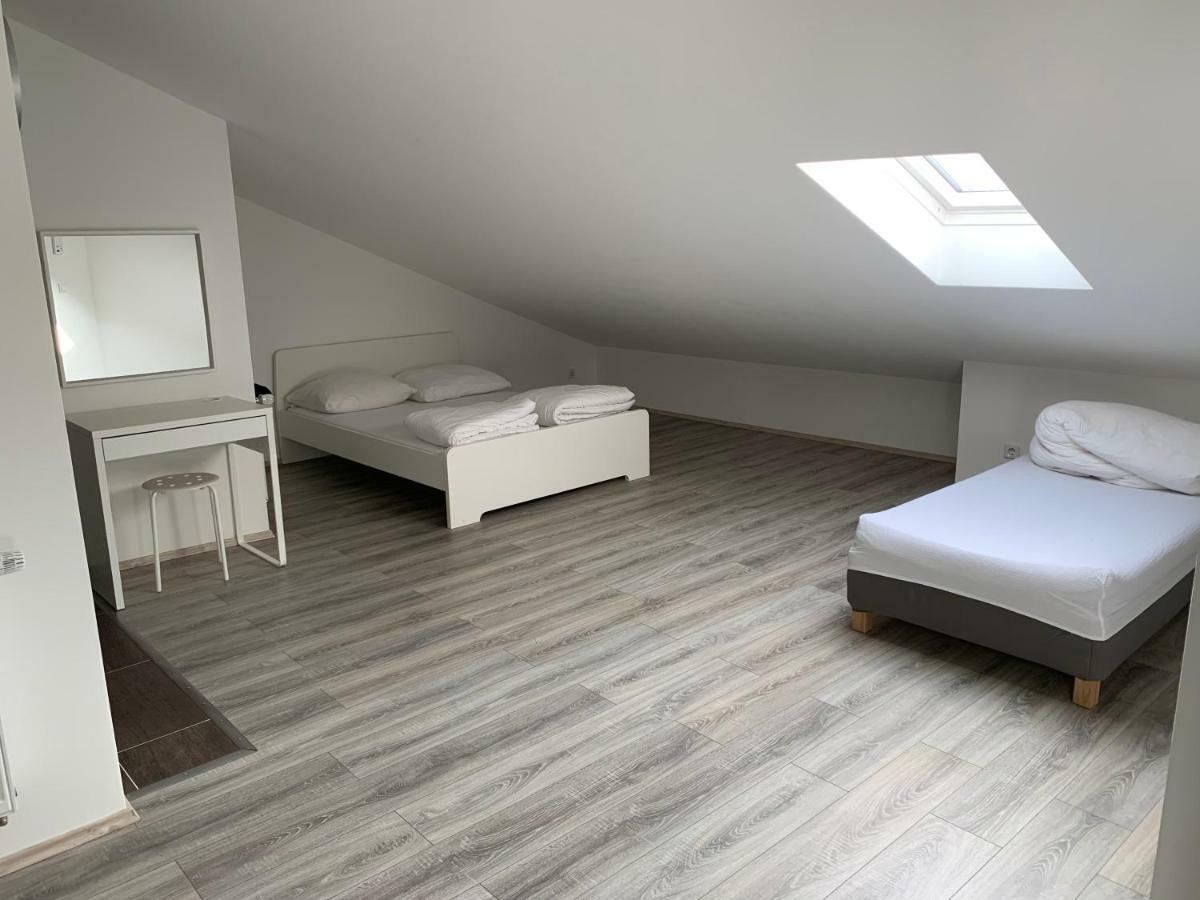 Altstadt Duesseldorf 1 Экстерьер фото